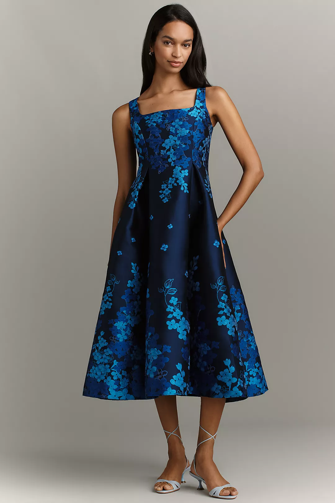 Adrianna Papell Plus Sleeveless Metallic Jacquard Midi Dress