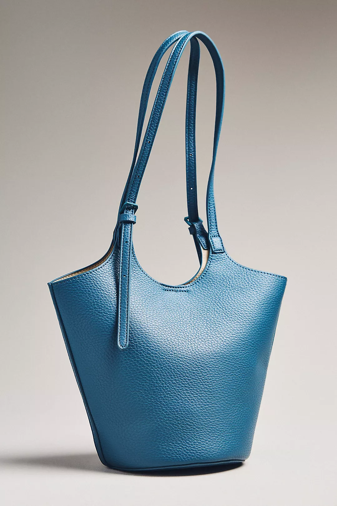 Antik Kraft Pebbled Bucket Bag