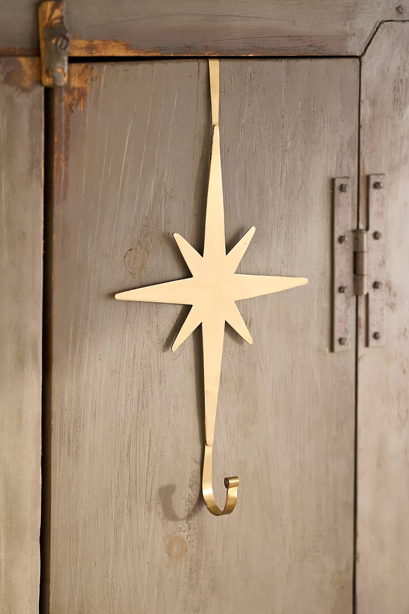 Brass Starburst Wreath Hanger
