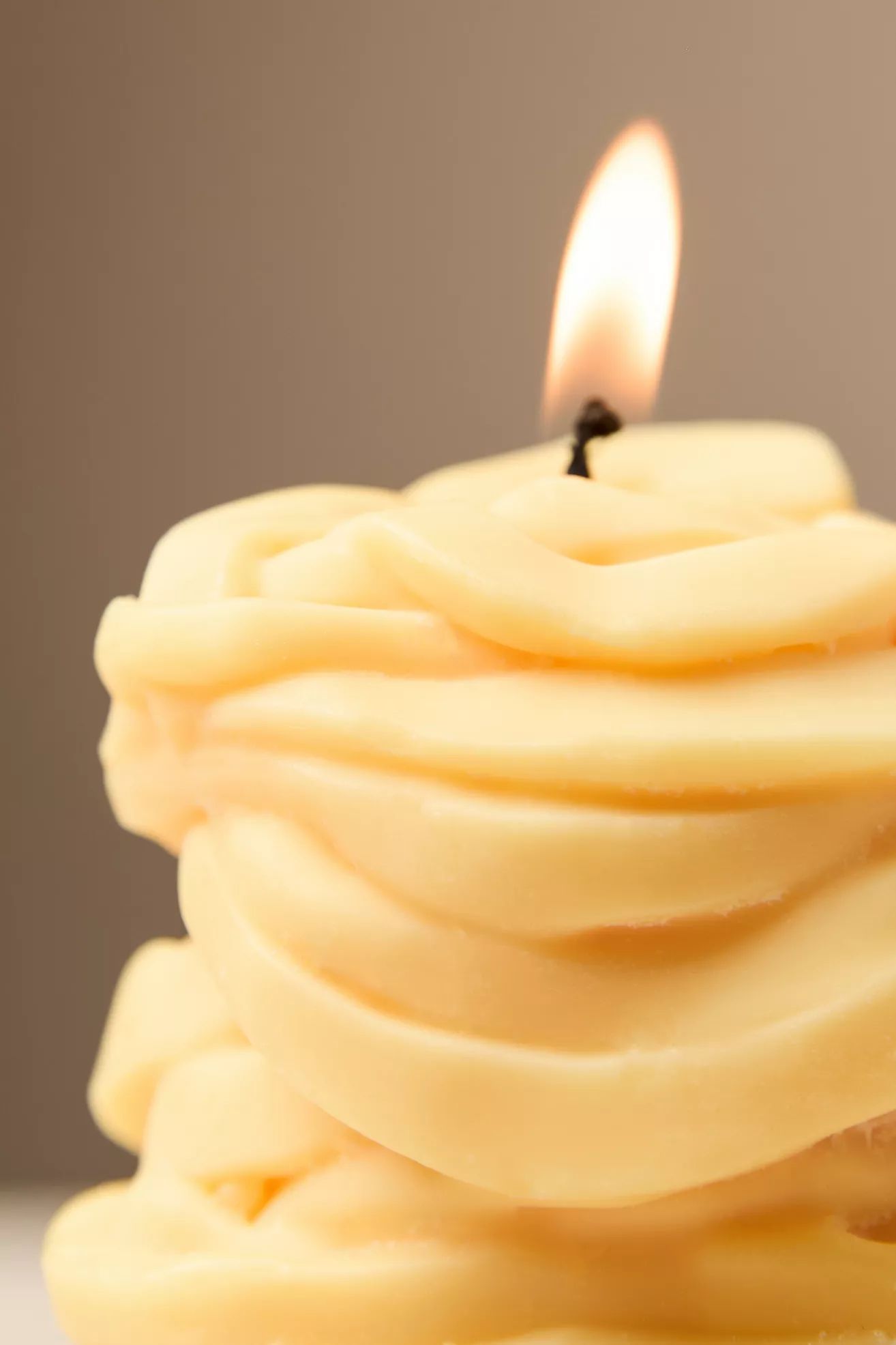 Nata Tagliatelle Pasta Shaped Wax Candle