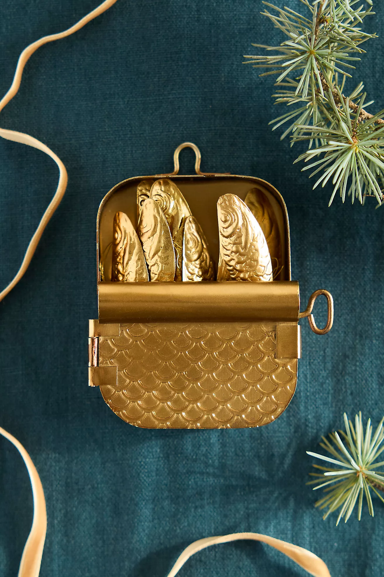 Sardine Ornaments, Set of 8 + Tin