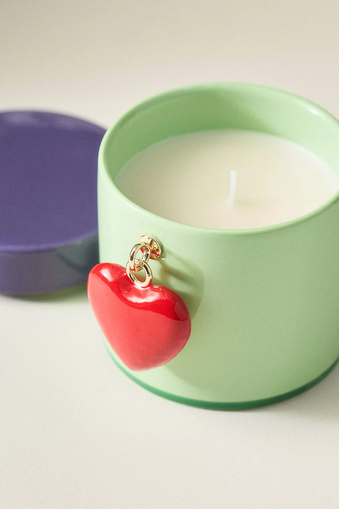 Heart Charm Fresh Mistletoe & Moss Ceramic Candle