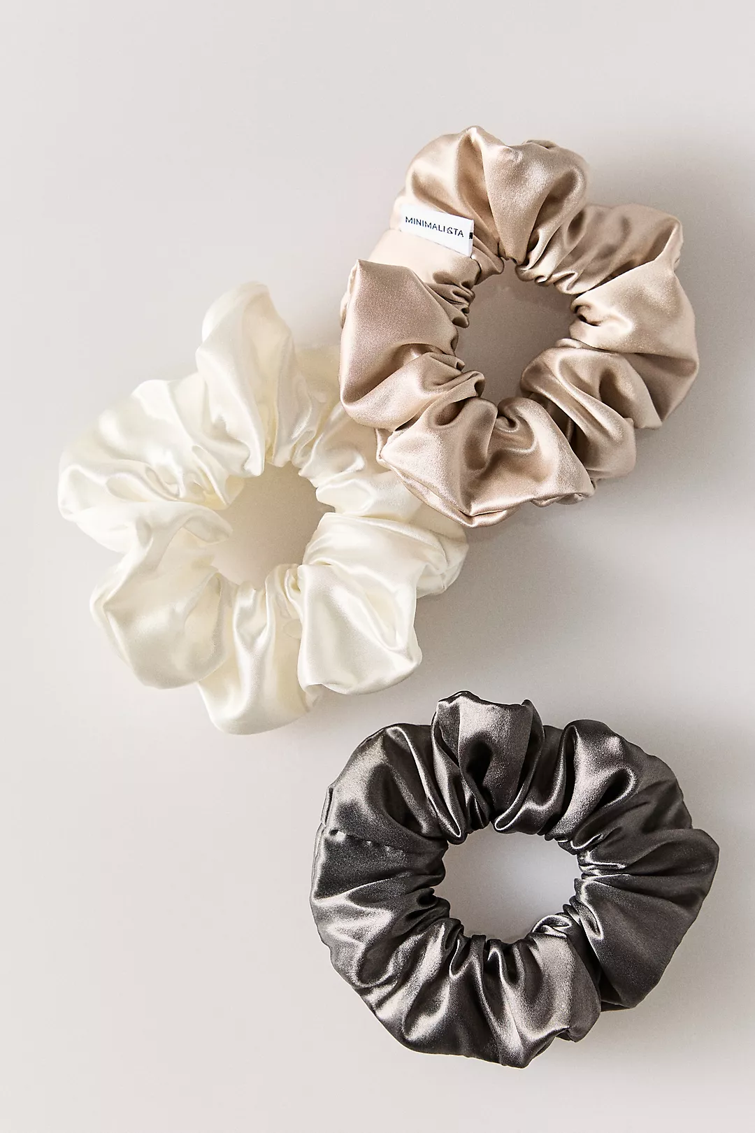 Minimalista The HYA Large Scrunchie Set
