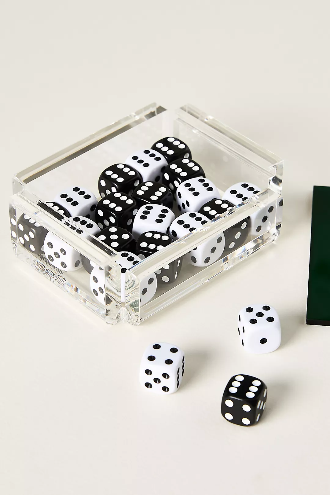 Luxe Dominoes El Dadito 20 Dice Game Set