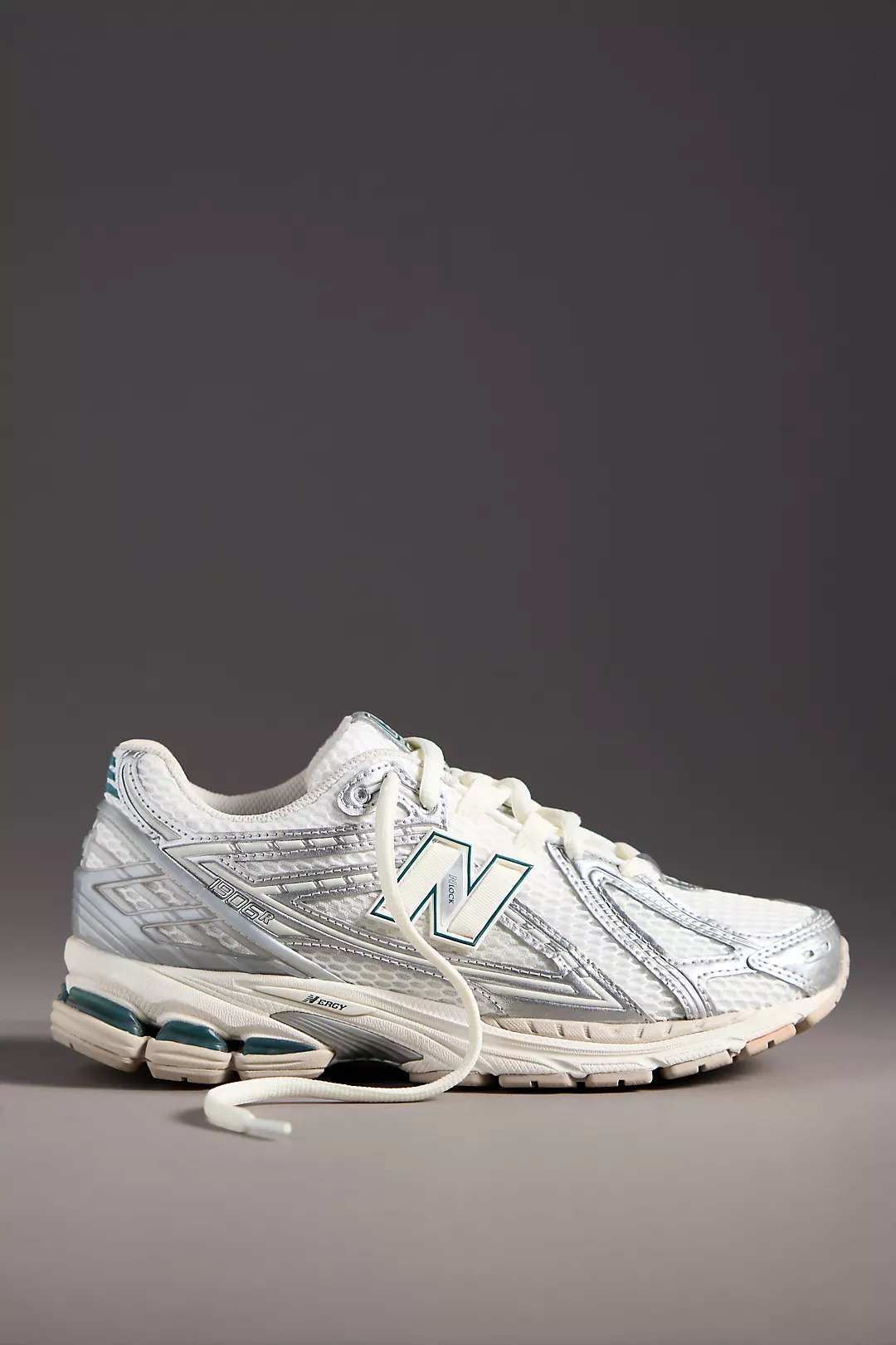 New Balance 1906R Sneakers