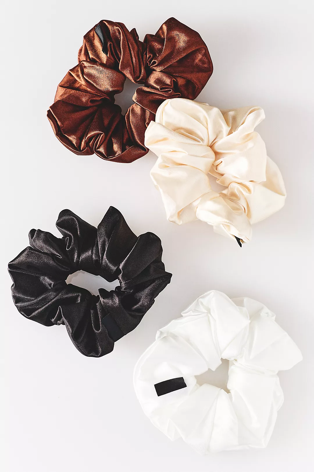 MUAVES Satin Scrunchies, Set of 4
