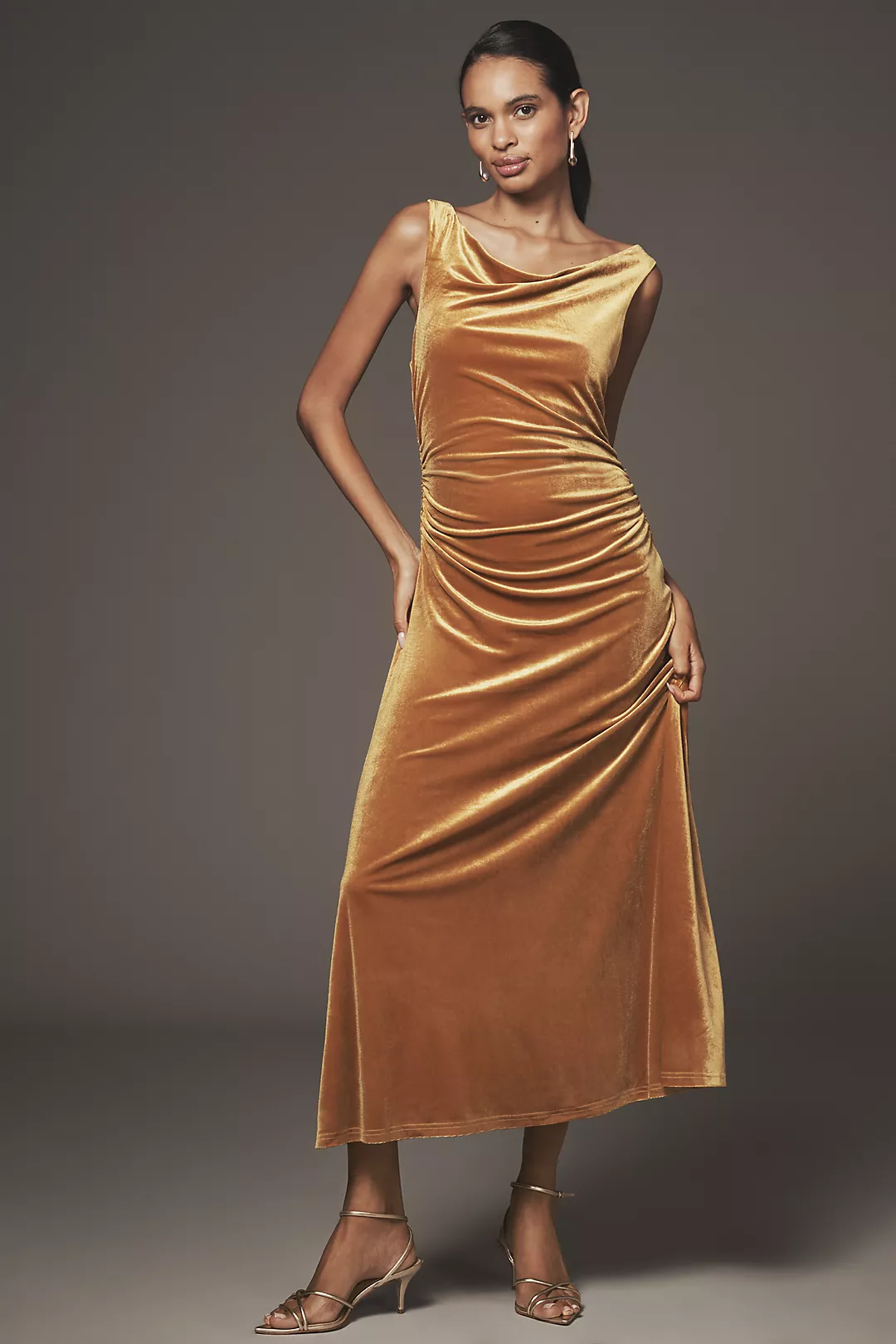 Flat White Sleeveless Velvet Midi Dress