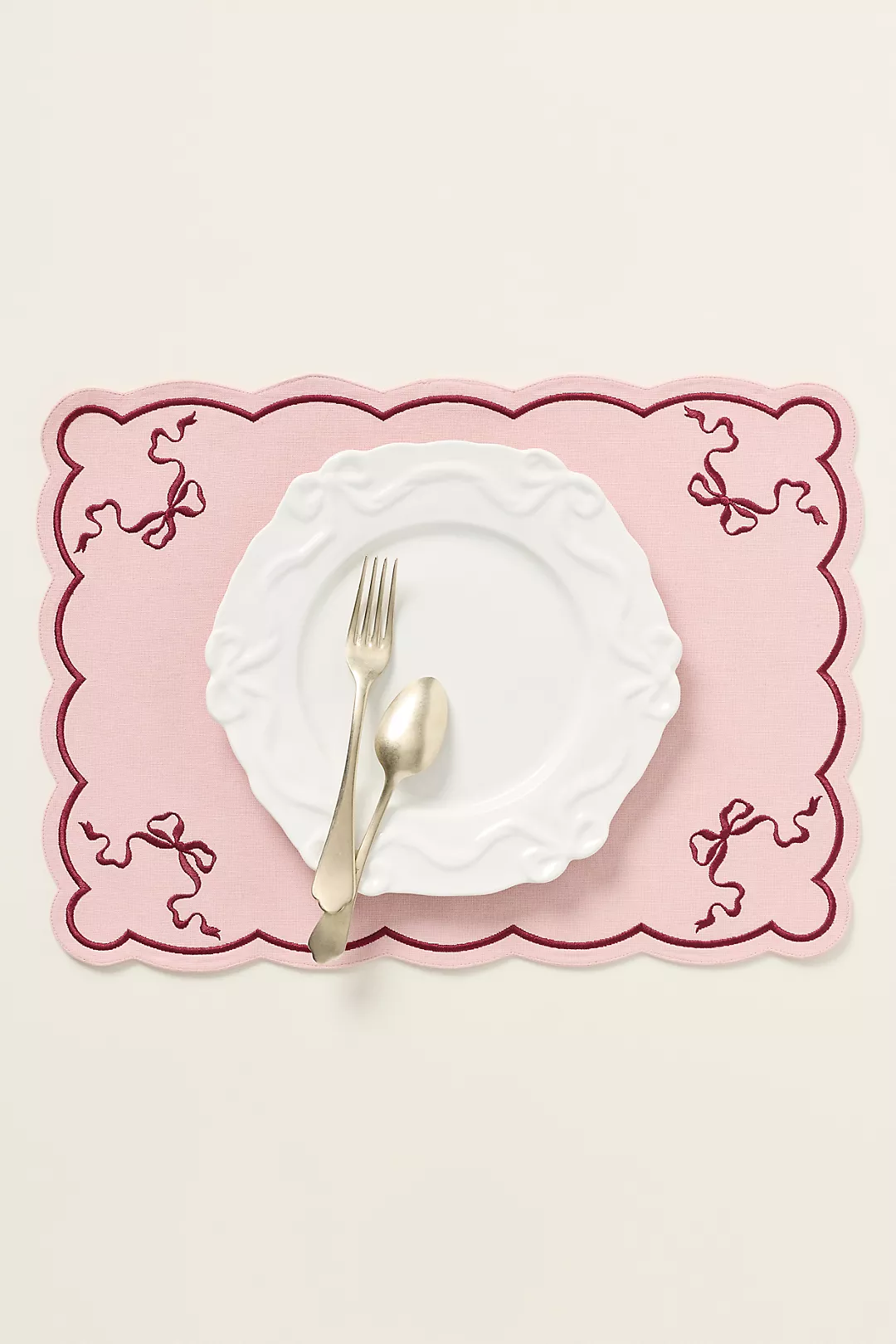 Benedita Bow Cotton Embroidered Placemat