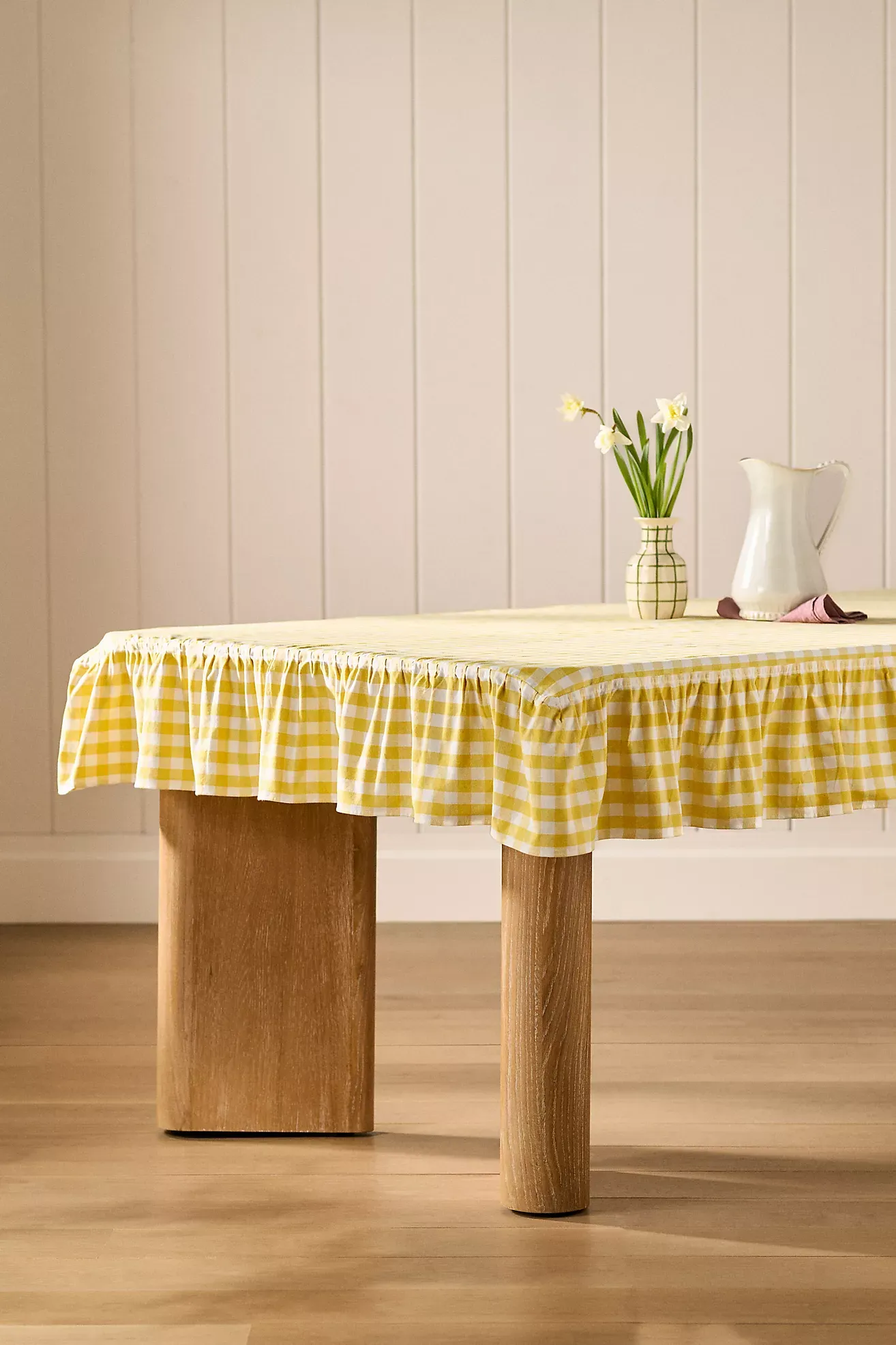 Galley & Fen Ruffled Gingham Tablecloth