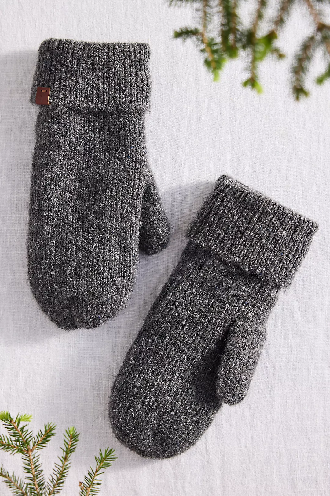 Speckle Faux Fur Lined Mittens