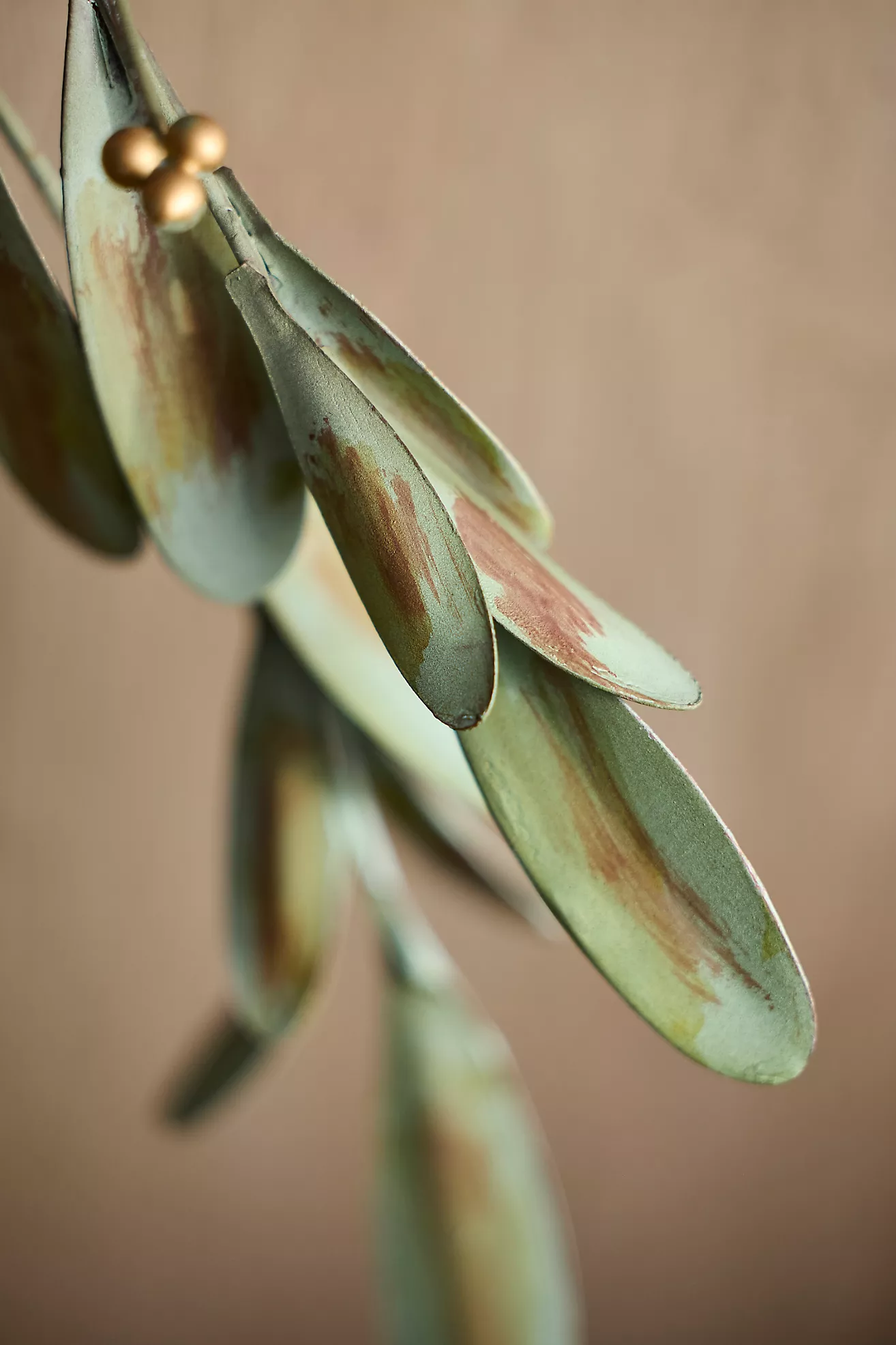 Green Mistletoe Iron Bunch