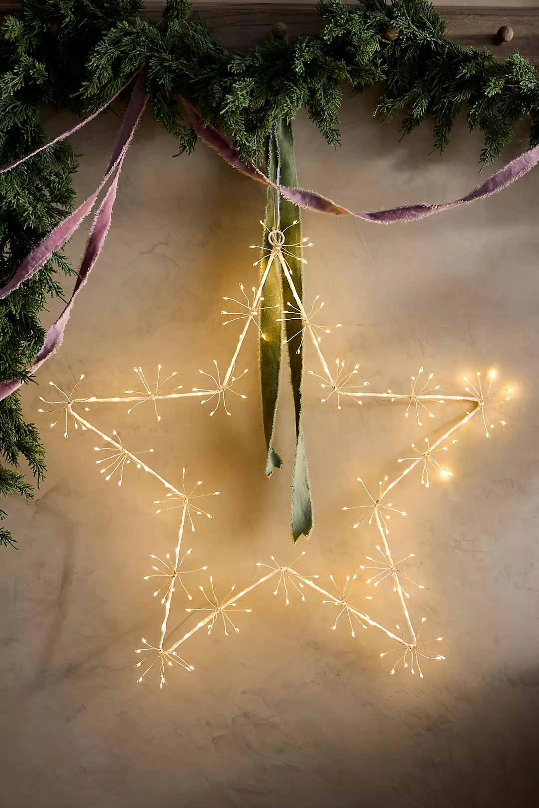 Illuminated LED Hanging Star