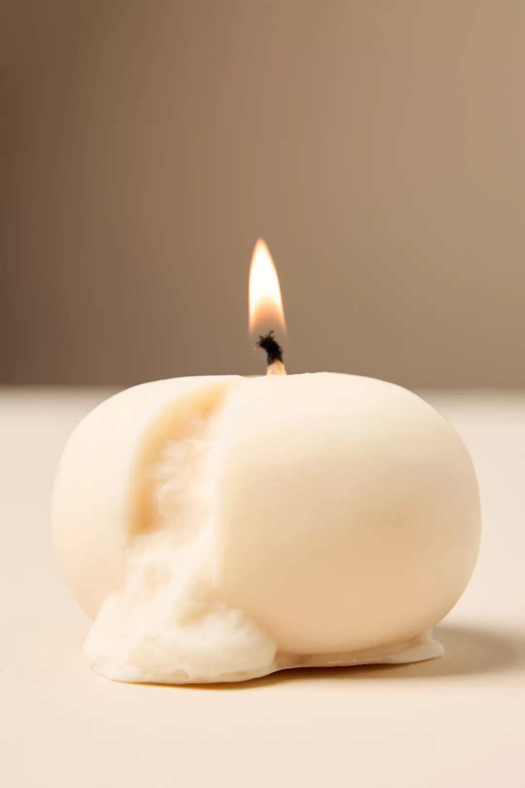 Nata Burrata Shaped Decorative Candle