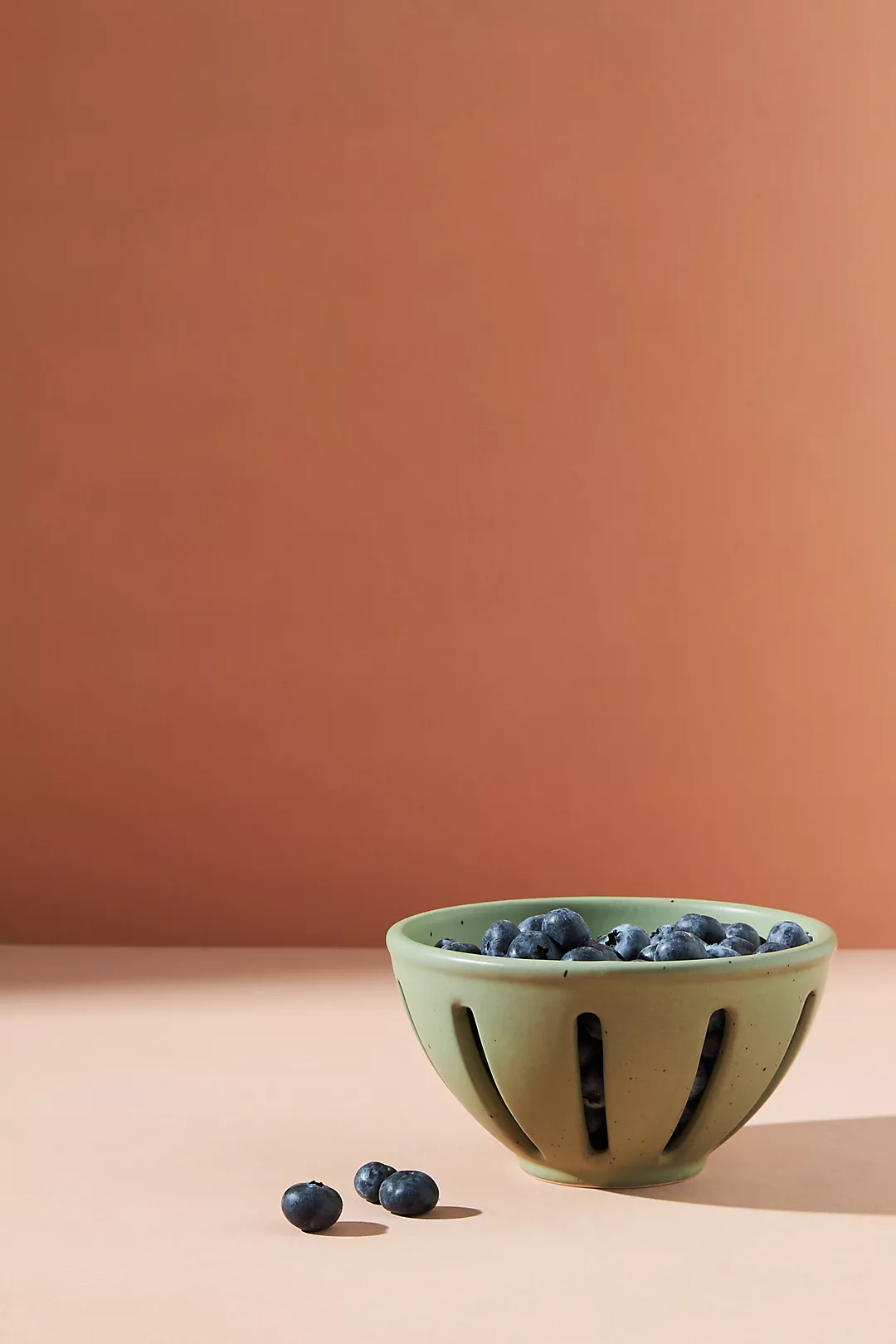 Cottage Stoneware Berry Basket