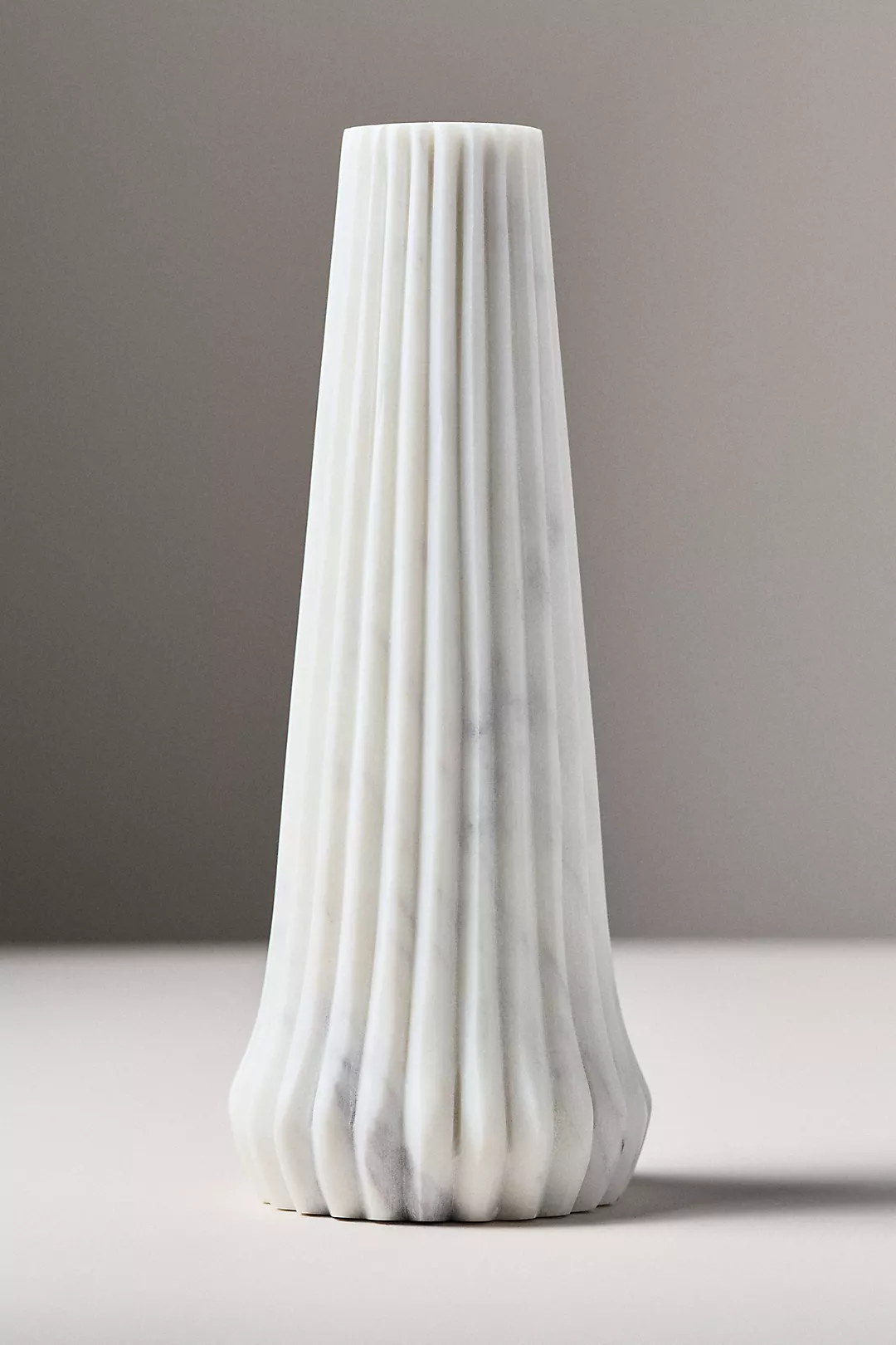 Ribbed White Marble Candleholder