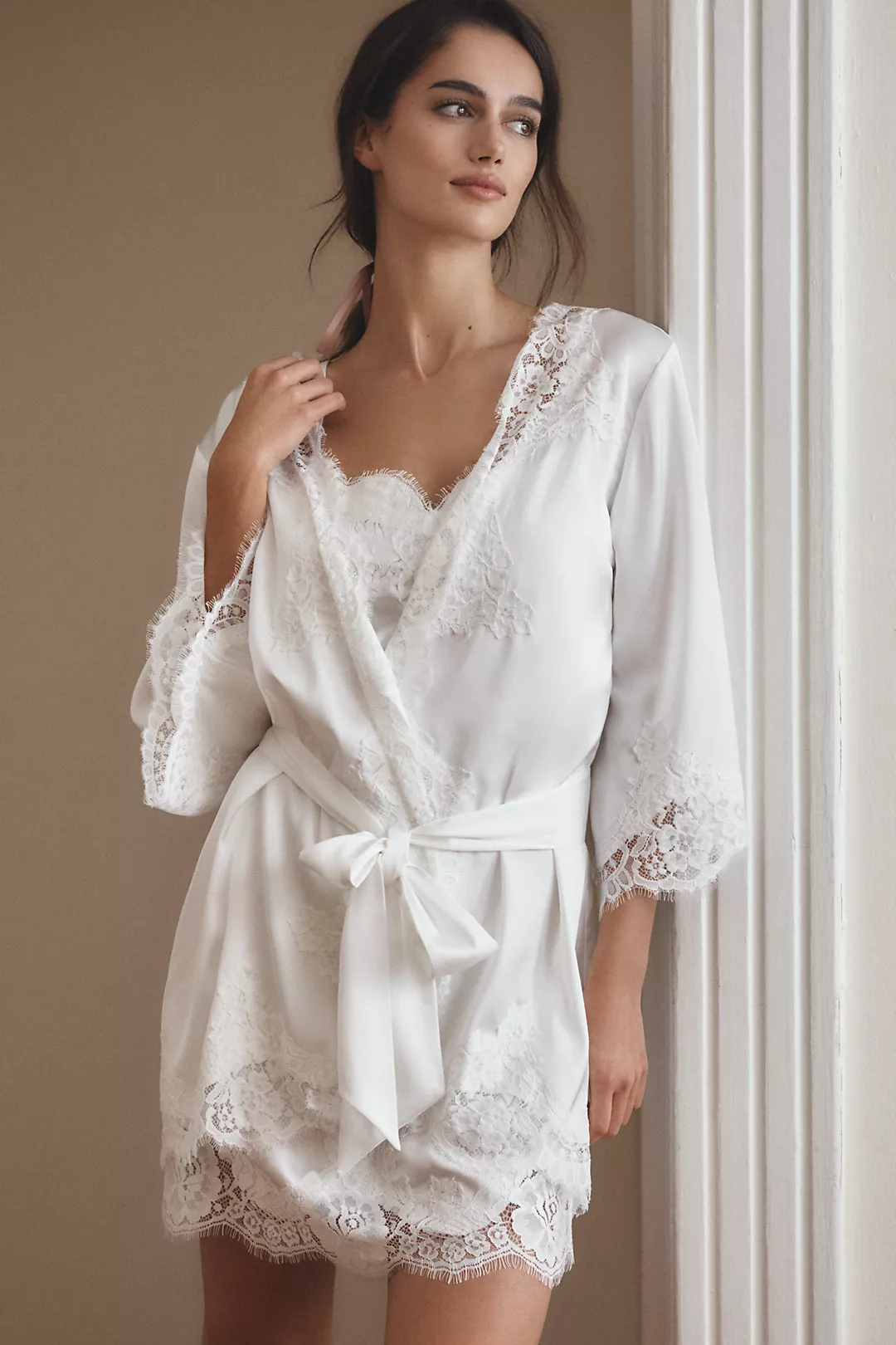 Homebodii Sian Lace-Trim Satin Mini Robe