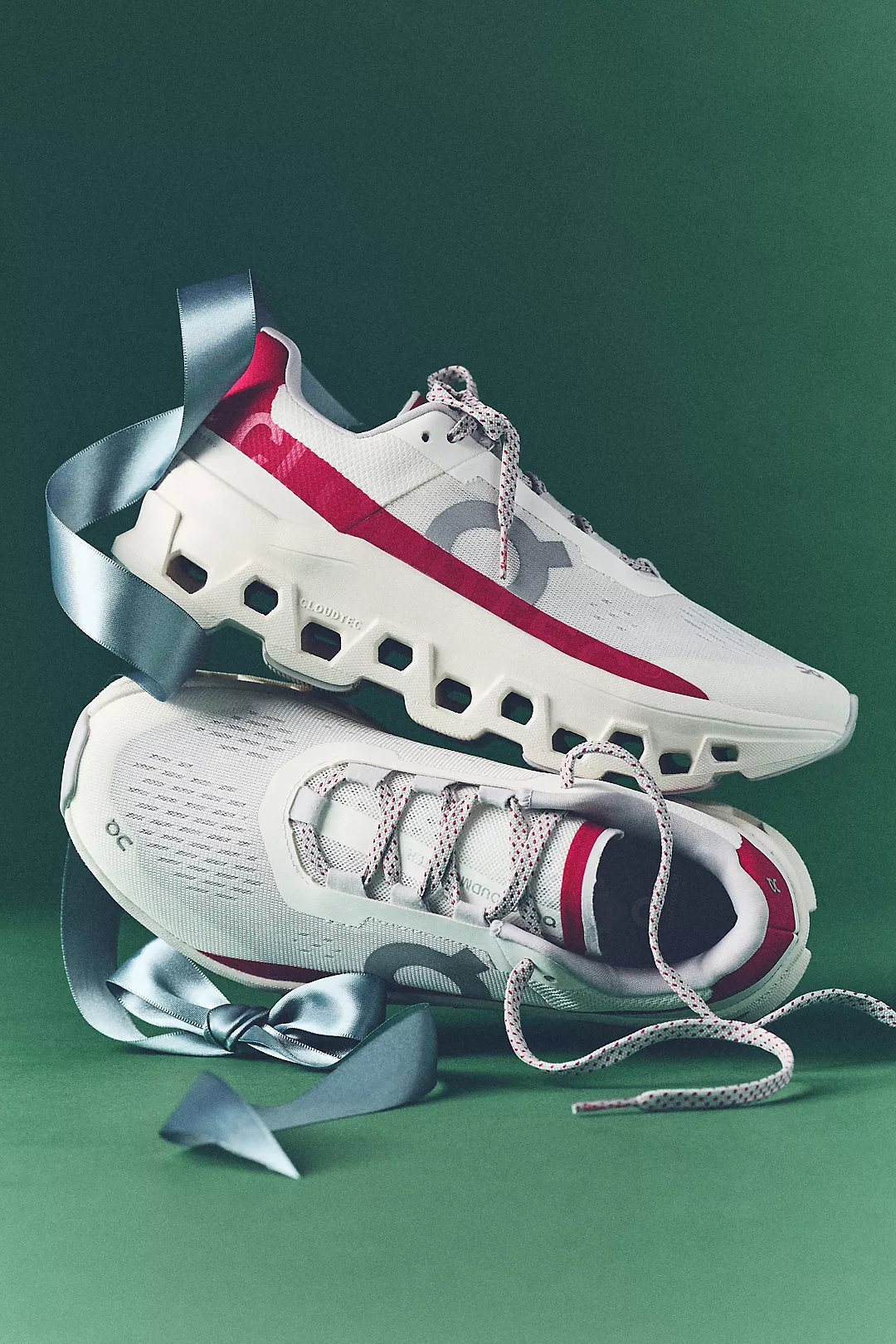 On Cloudmonster Sneakers