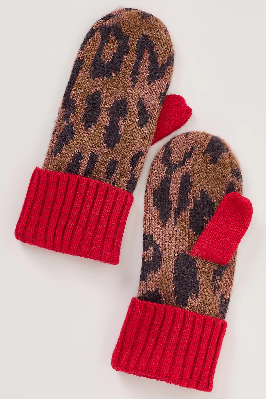 Damson Madder Leopard Mittens