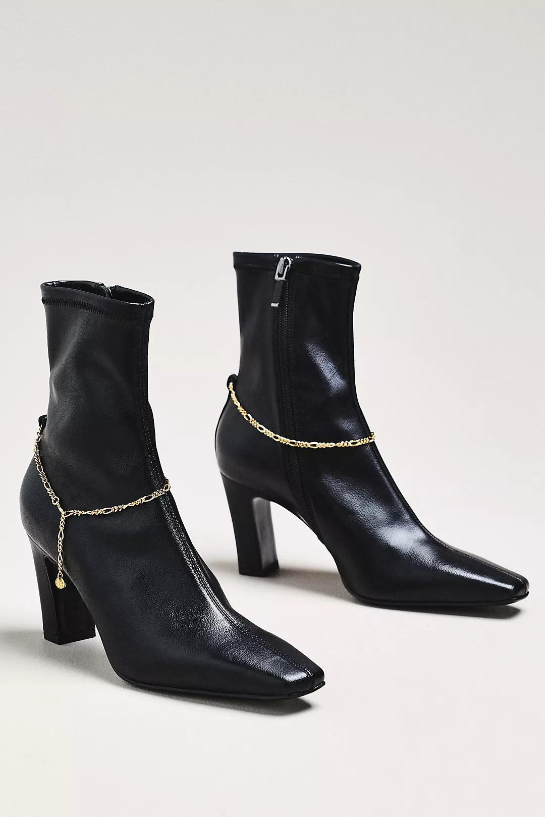 Lola Cruz Pointed Toe Ankle Boots