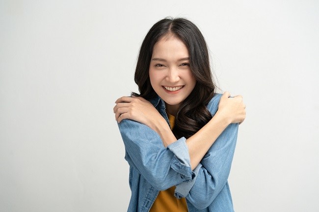 Yuk, Cintai Dirimu Sendiri Dulu Sebelum Mencintai Orang Lain – Alodokter